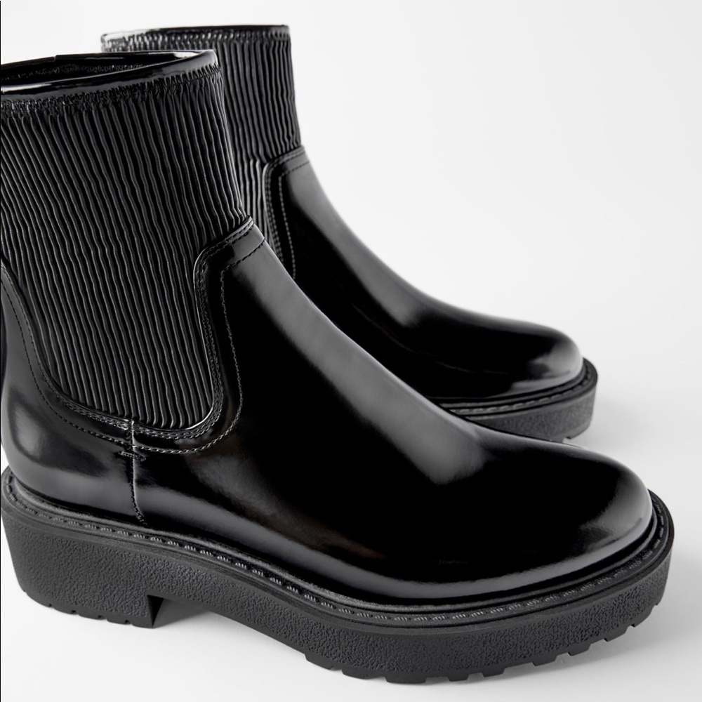 NEVER WORN Zara platform boots (lost tags)
